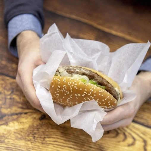 Оберточная бумага белая парафинированная в листах 305×305 мм по 500 в пачке