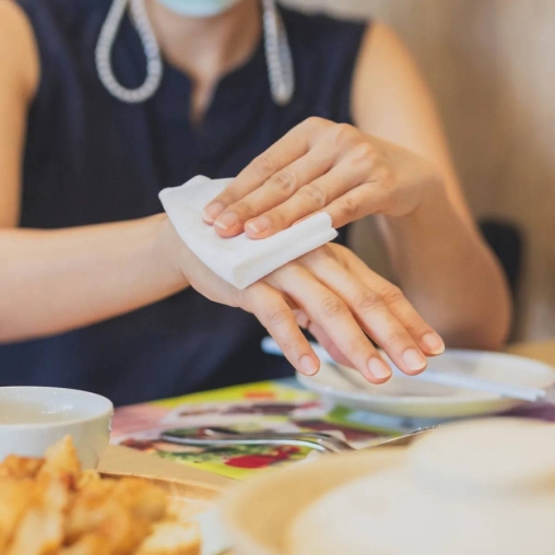 Влажная антибактериальная салфетка Aviora в инд. упаковке