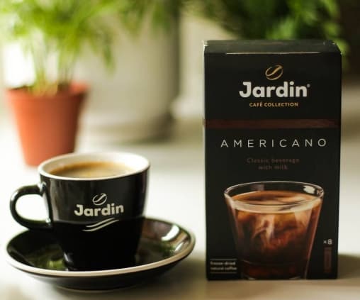 Кофе растворимый Jardin Americano 8 стиков × 15 г