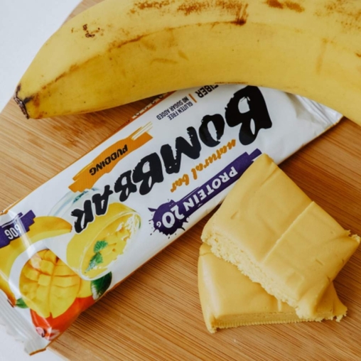 Батончик BOMBbar неглазированный Пудинг Банан Манго 60 г