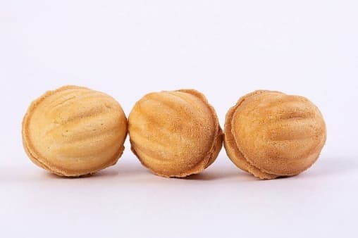 Печенье песочное Орехи с вареной сгущенкой 65 г