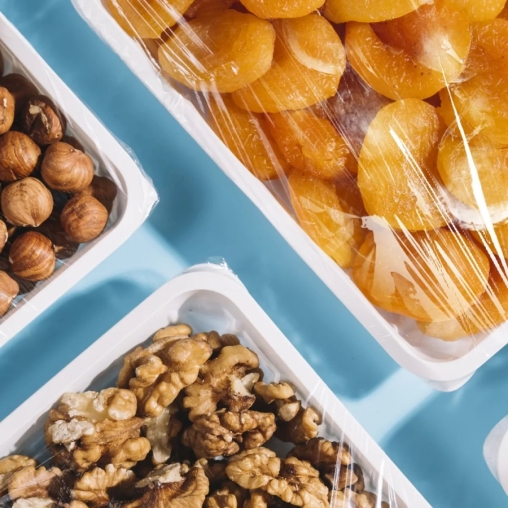 Пищевая полиэтиленовая пленка Десногор 450 мм × 300 м толщиной 5.5 мкм