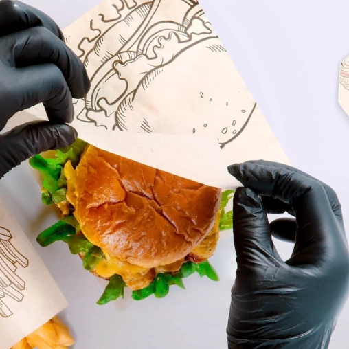 Жиростойкий бумажный уголок с принтом БУРГЕР 175×140 мм Крафт