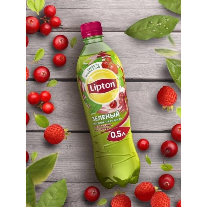 Чай Lipton зеленый Земляника и Клюква 500 мл ПЭТ