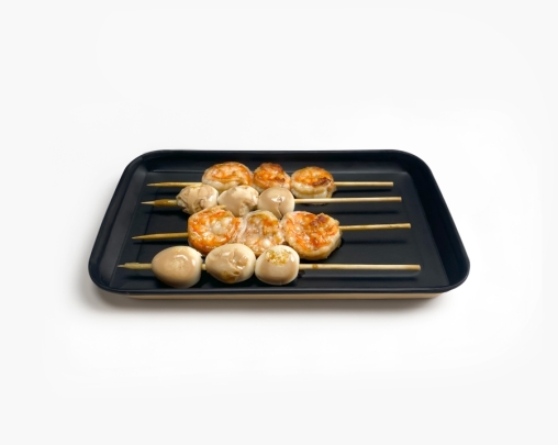 Лоток пищевой OnePlatter Черный/ Крафт 225×135×12 мм для фасовки Лоток пищевой OnePlatter Черный/ Крафт 225×135×12 мм для фасовки