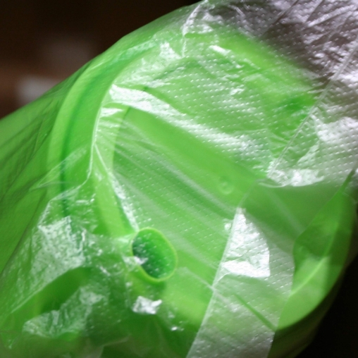 Крышка с колпачком на поводке FLIP-TOP Салатовая матовая d=90