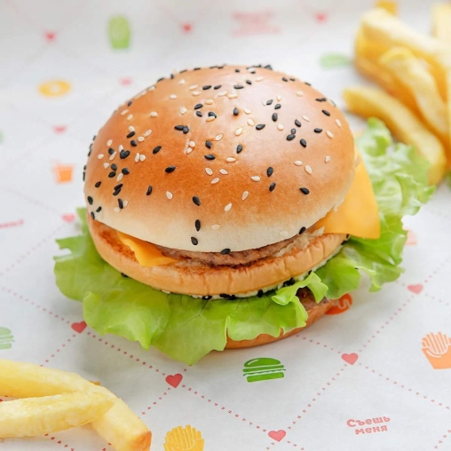 Оберточная бумага СЧАСТЬЕ ЕСТЬ! белая влагопрочная в листах 300×300 мм