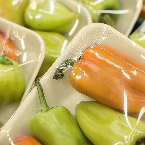 Пищевая полиэтиленовая пленка Десногор 450 мм × 200 м ЖЕЛТАЯ толщиной 6 мкм