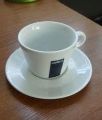 Кофейная чашка и блюдце для Американо (набор Lavazza)