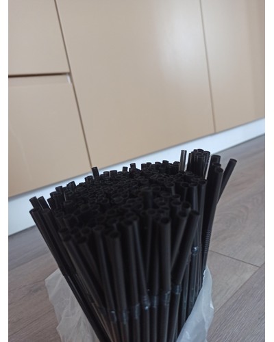 Пластиковые трубочки Черные с изгибом 210 мм d=5 мм отзыв № 0111653530-1345-1 от 23.08.2025 08:21:20 фото № 2