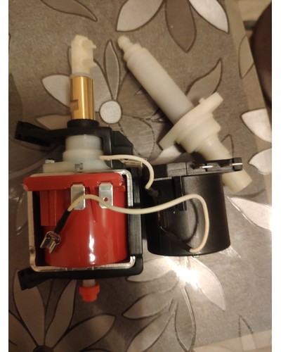 Вибрационная помпа ULKA EX-5 48w 230v отзыв № 90111133-0253-1 от 03.07.2024 04:37:17 фото № 1