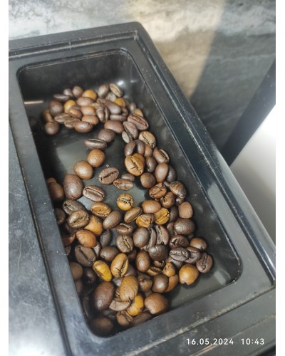 Кофе в зернах Piazza del Caffe Espresso Forte 1000 г отзыв № 03751650-0438-1 от 16.05.2024 07:44:02 фото № 1