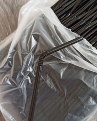 Пластиковые трубочки Черные с изгибом 210 мм d=5 мм № 0111653530-1345-1 23.08.2025 08:21:20 фото № 1