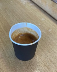 Бумажный стакан Черный d=62 100 мл № 56328077-0032-1 08.05.2024 13:52:43 фото № 1